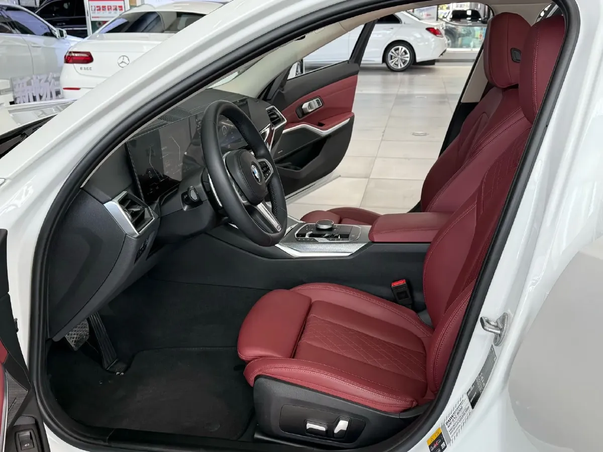 2023 BMW 3 Series 2.0T 184HP L4 8AT,autocango,china used car exporter,china ev exporter,chinese used car exporter,chinese used ev exporter