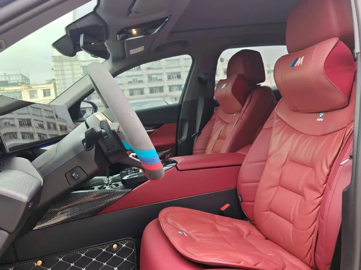 2024 BMW 5 Series 2.0T 258HP L4 8AT,autocango,china used car exporter,china ev exporter,chinese used car exporter,chinese used ev exporter