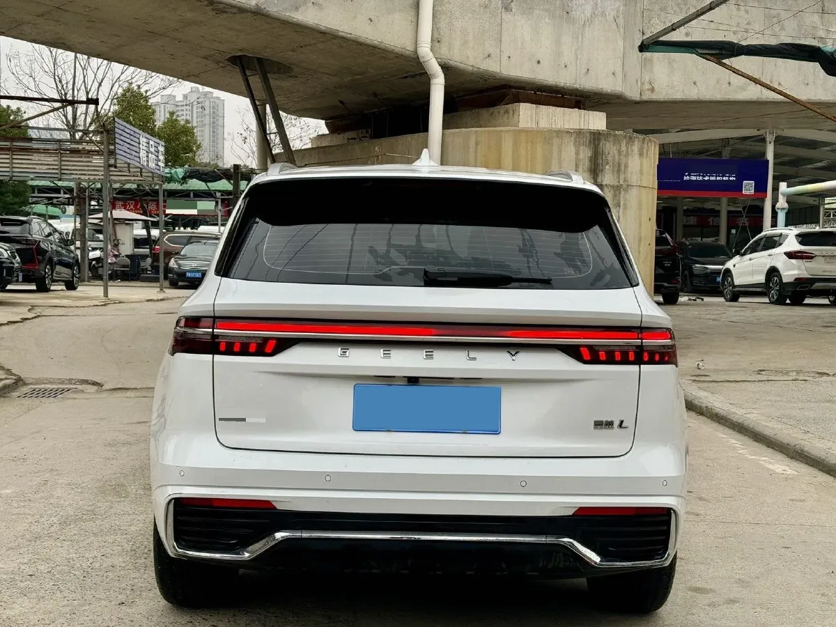 2021 Geely Monjaro 2.0T 218HP L4 7DCT,autocango,china used car exporter,china ev exporter,chinese used car exporter,chinese used ev exporter