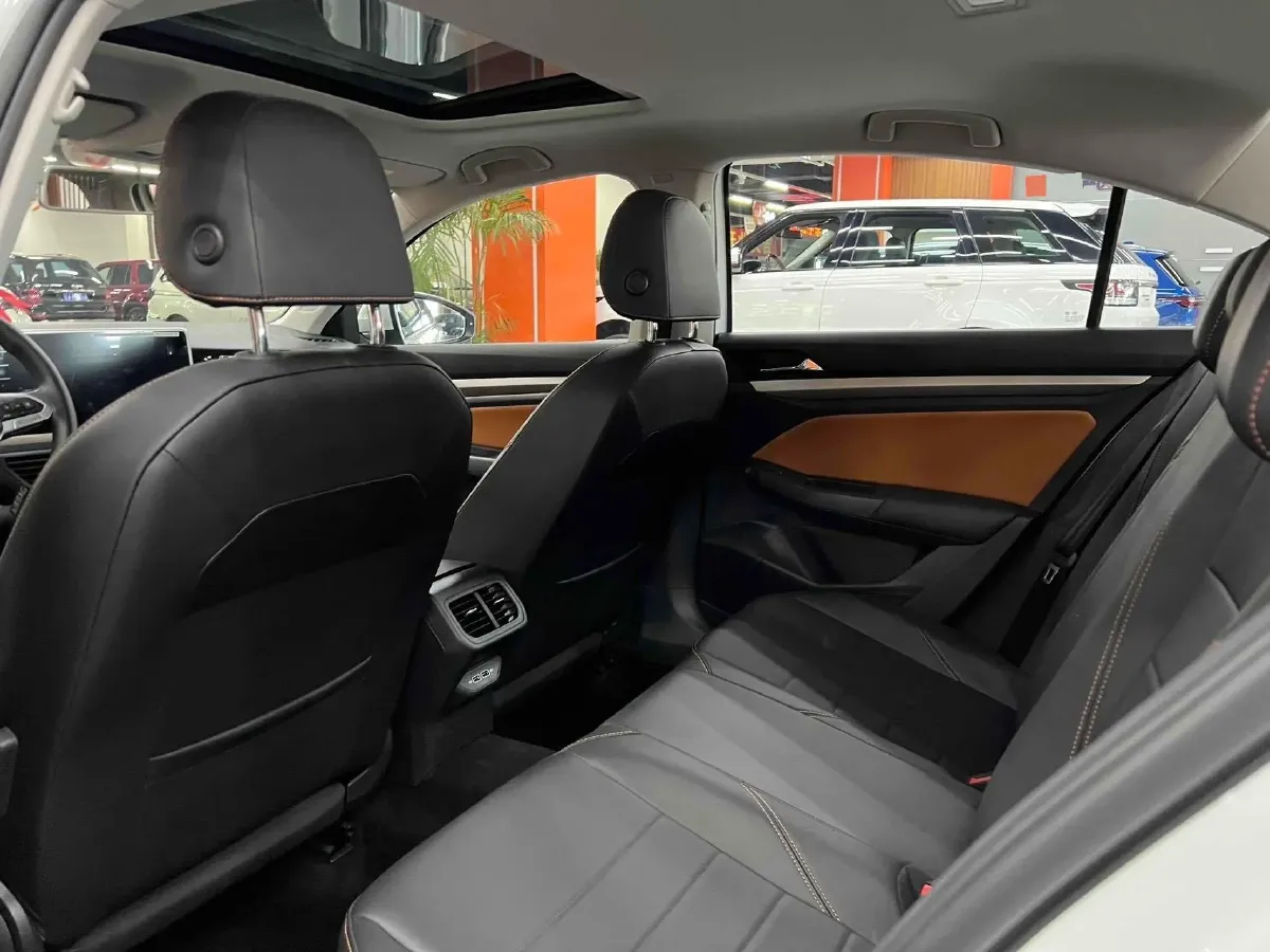 2023 Volkswagen Bora 1.2T 116HP L4 7DCT,autocango,china used car exporter,china ev exporter,chinese used car exporter,chinese used ev exporter