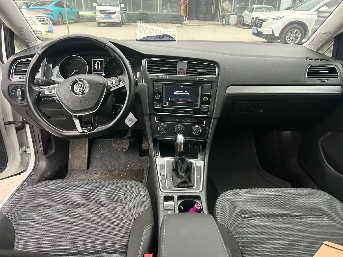 2018 Volkswagen Golf 1.4T 131HP L4 7DCT,autocango,china used car exporter,china ev exporter,chinese used car exporter,chinese used ev exporter