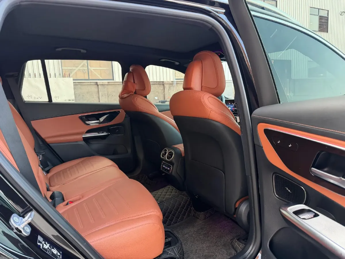 2024 Mercedes-Benz GLC Class 2.0T 204HP L4 9AT,autocango,china used car exporter,china ev exporter,chinese used car exporter,chinese used ev exporter