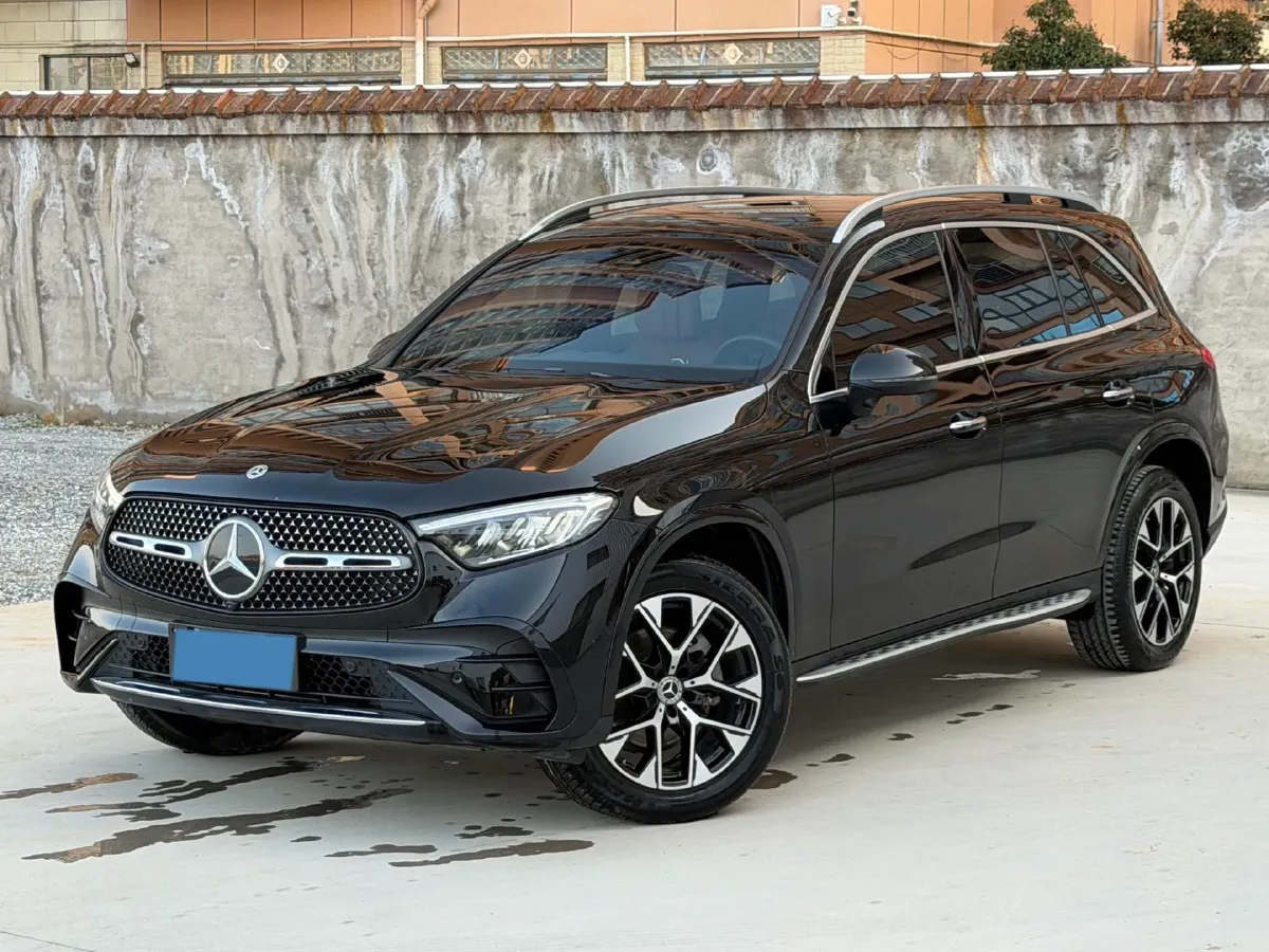 2024 Mercedes-Benz GLC Class 2.0T 204HP L4 9AT,autocango,china used car exporter,china ev exporter,chinese used car exporter,chinese used ev exporter