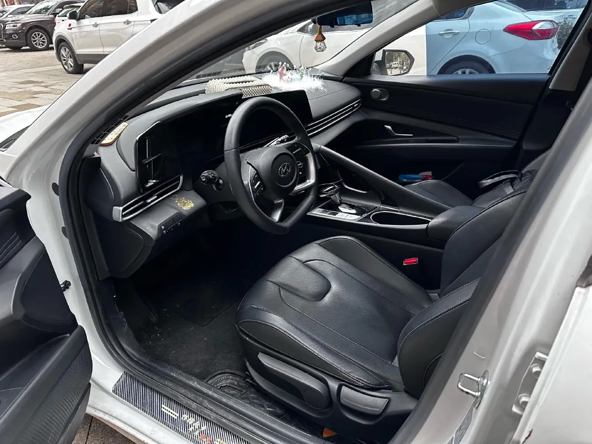 2022 Hyundai Elantra 1.5L 115HP L4 CVT,autocango,china used car exporter,china ev exporter,chinese used car exporter,chinese used ev exporter