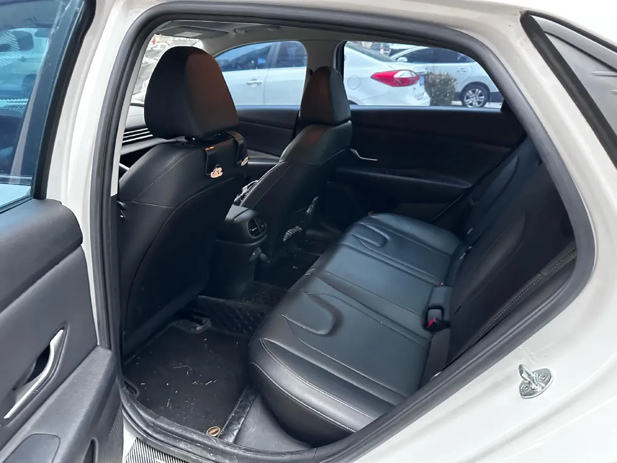 2022 Hyundai Elantra 1.5L 115HP L4 CVT,autocango,china used car exporter,china ev exporter,chinese used car exporter,chinese used ev exporter