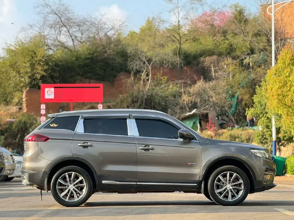 2020 Roewe i6 1.5T 169HP L4 7DCT,autocango,china used car exporter,china ev exporter,chinese used car exporter,chinese used ev exporter