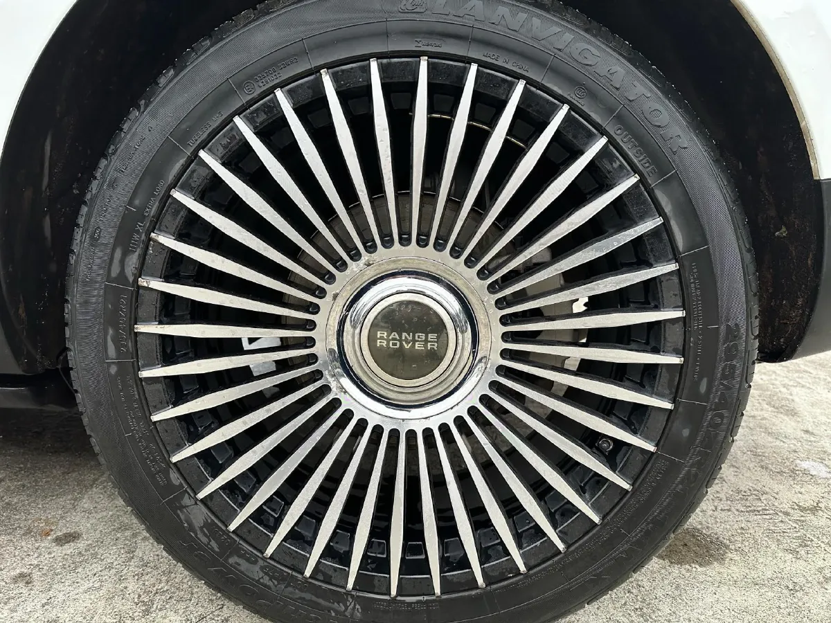 2018 Land Rover Range Rover Evoque 2.0T 241HP L4 9AT,autocango,china used car exporter,china ev exporter,chinese used car exporter,chinese used ev exporter