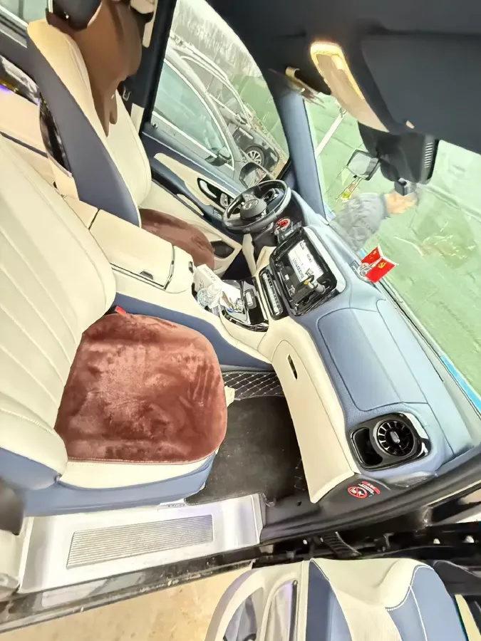 2024 Mercedes-Benz Vito 2.0T 231HP L4 9AT,autocango,china used car exporter,china ev exporter,chinese used car exporter,chinese used ev exporter