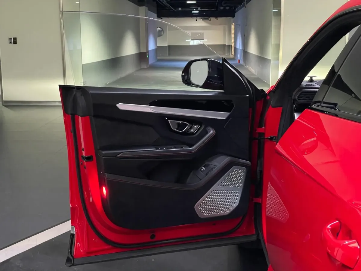 2018 Lamborghini Urus 4.0T 650HP V8 8AT,autocango,china used car exporter,china ev exporter,chinese used car exporter,chinese used ev exporter