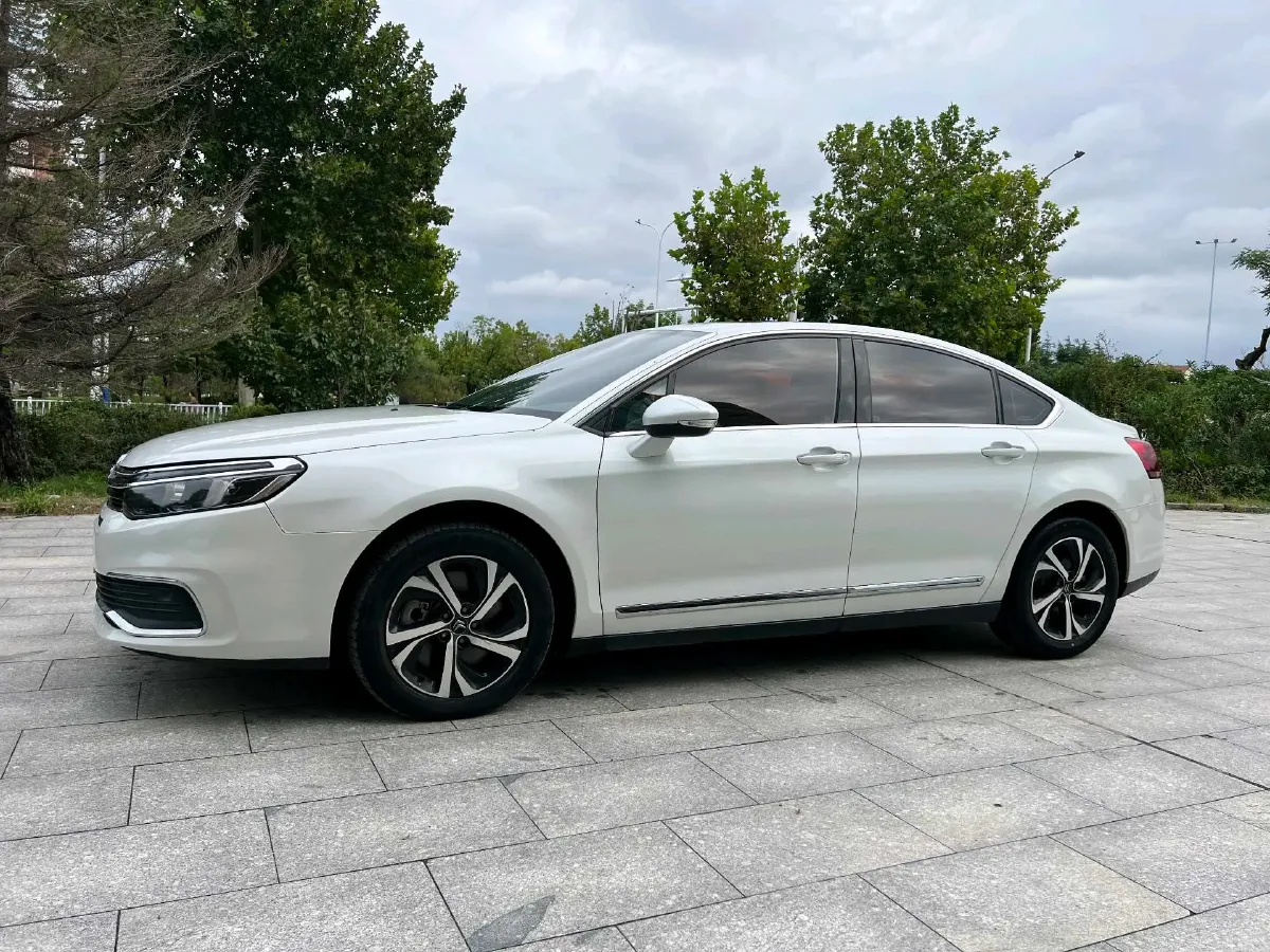2017 Citroen C5 1.6T 167HP L4 6AT,autocango,china used car exporter,china ev exporter,chinese used car exporter,chinese used ev exporter
