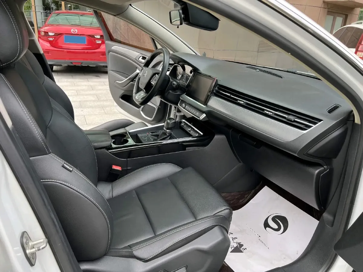 2017 Citroen C5 1.6T 167HP L4 6AT,autocango,china used car exporter,china ev exporter,chinese used car exporter,chinese used ev exporter