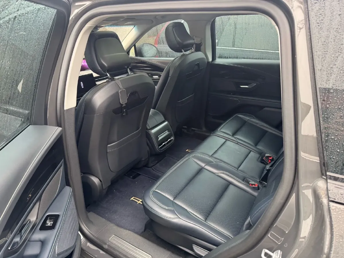 2023 Lincoln Nautilus 2.0T 261HP L4 8AT,autocango,china used car exporter,china ev exporter,chinese used car exporter,chinese used ev exporter