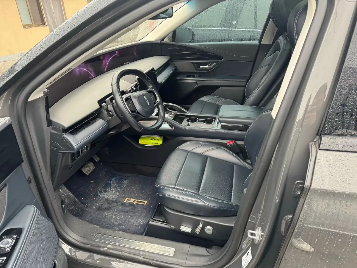 2023 Lincoln Nautilus 2.0T 261HP L4 8AT,autocango,china used car exporter,china ev exporter,chinese used car exporter,chinese used ev exporter