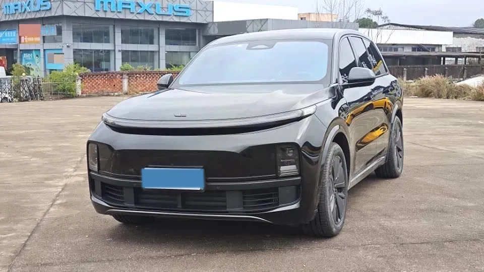 2024 Volvo S60 2.0T 197HP L4 7DCT,autocango,china used car exporter,china ev exporter,chinese used car exporter,chinese used ev exporter