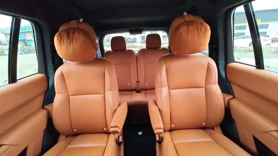 2024 Volvo S60 2.0T 197HP L4 7DCT,autocango,china used car exporter,china ev exporter,chinese used car exporter,chinese used ev exporter