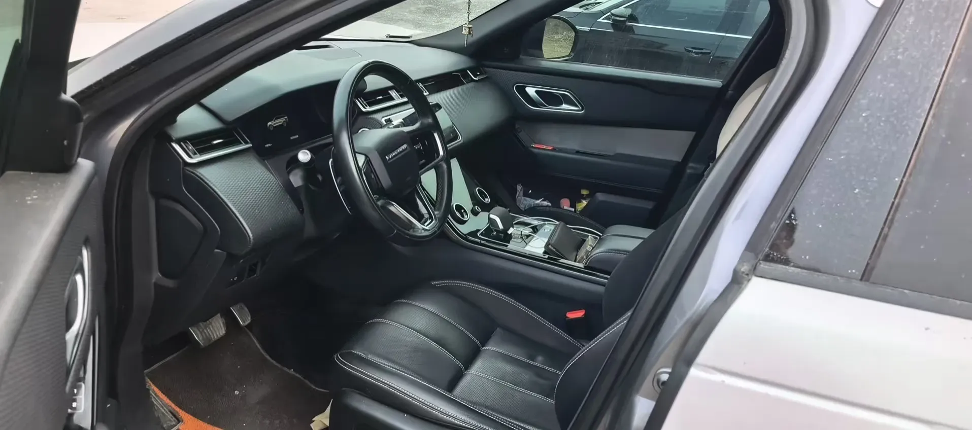 2021 Land Rover Range Rover Velar 2.0T 250HP L4 8AT,autocango,china used car exporter,china ev exporter,chinese used car exporter,chinese used ev exporter