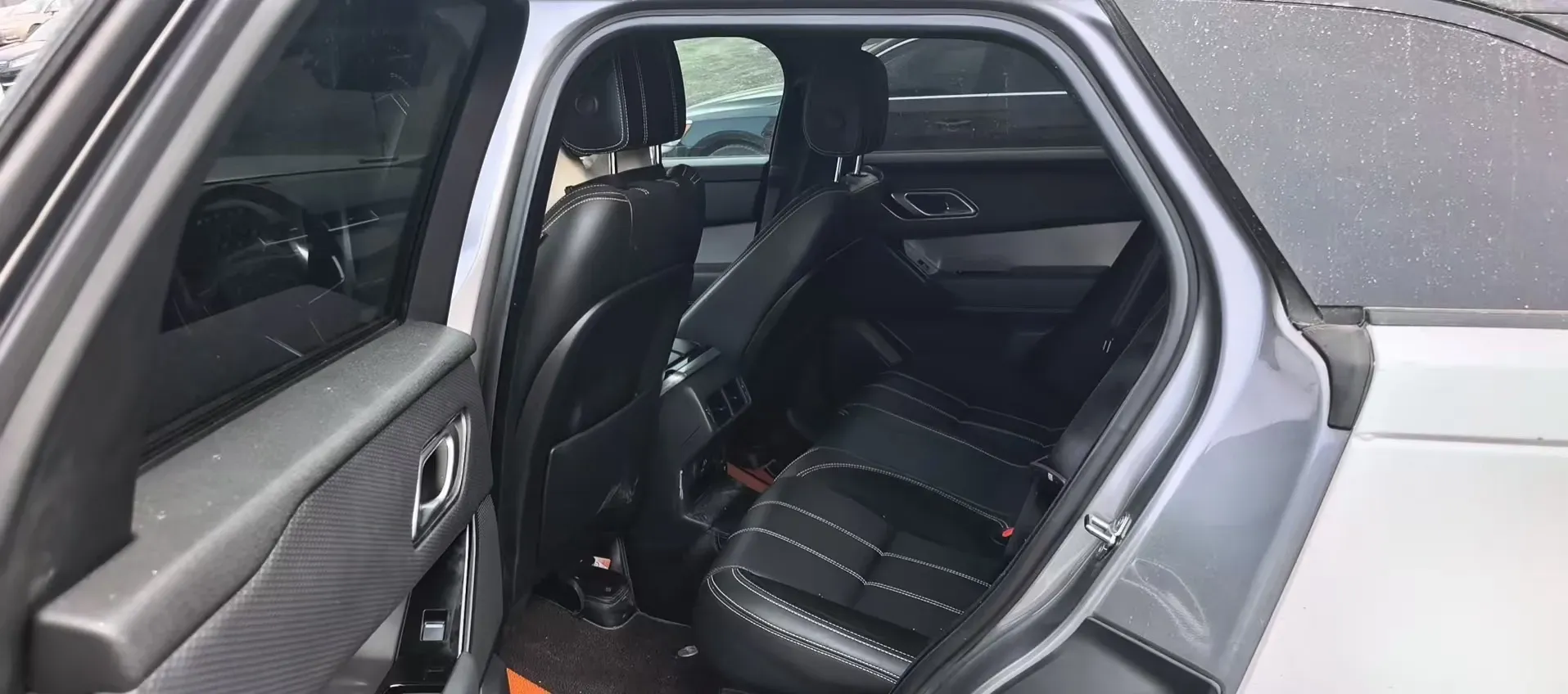 2021 Land Rover Range Rover Velar 2.0T 250HP L4 8AT,autocango,china used car exporter,china ev exporter,chinese used car exporter,chinese used ev exporter