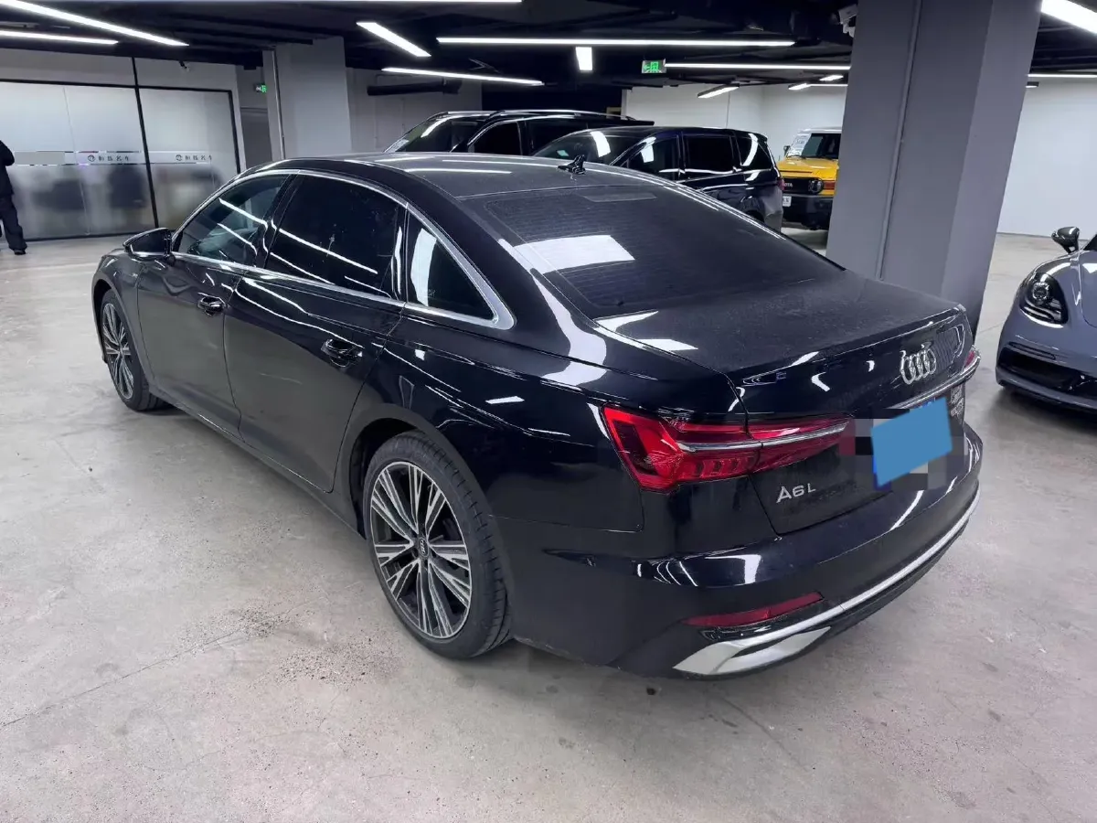 2023 Audi A6L 2.0T 190HP L4 7DCT,autocango,china used car exporter,china ev exporter,chinese used car exporter,chinese used ev exporter