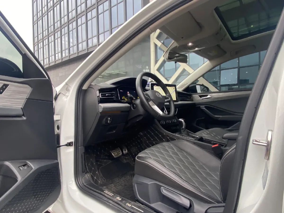 2023 Volkswagen Sagitar 1.5T 160HP L4 7DCT,autocango,china used car exporter,china ev exporter,chinese used car exporter,chinese used ev exporter