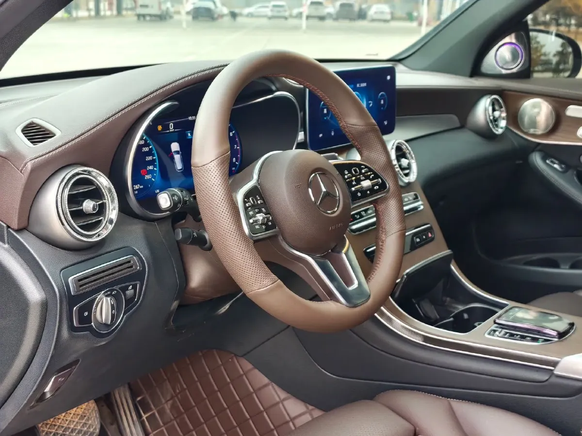 2022 Mercedes-Benz GLC Class 2.0T 258HP L4 9AT,autocango,china used car exporter,china ev exporter,chinese used car exporter,chinese used ev exporter