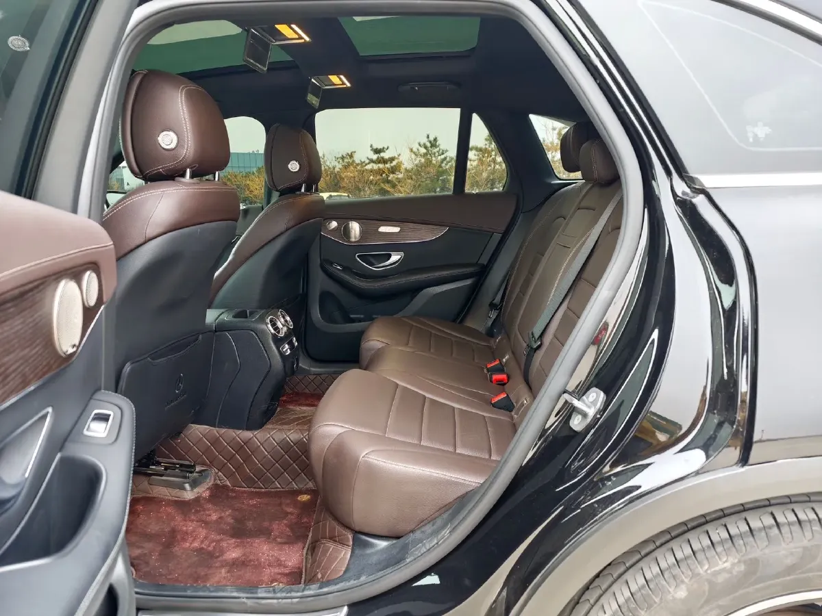 2022 Mercedes-Benz GLC Class 2.0T 258HP L4 9AT,autocango,china used car exporter,china ev exporter,chinese used car exporter,chinese used ev exporter