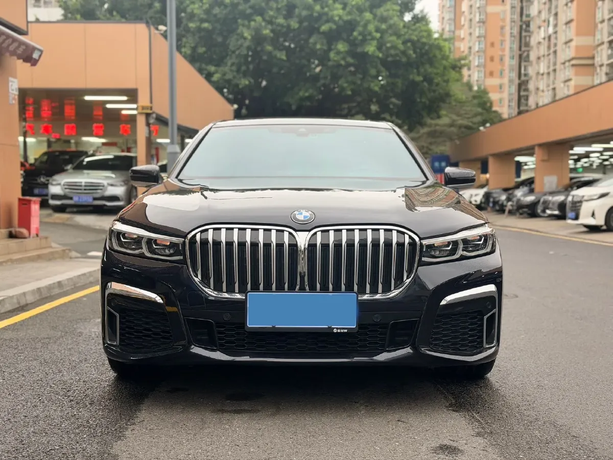 2021 BMW 7 Series 3.0T 340HP L6 8AT,autocango,china used car exporter,china ev exporter,chinese used car exporter,chinese used ev exporter
