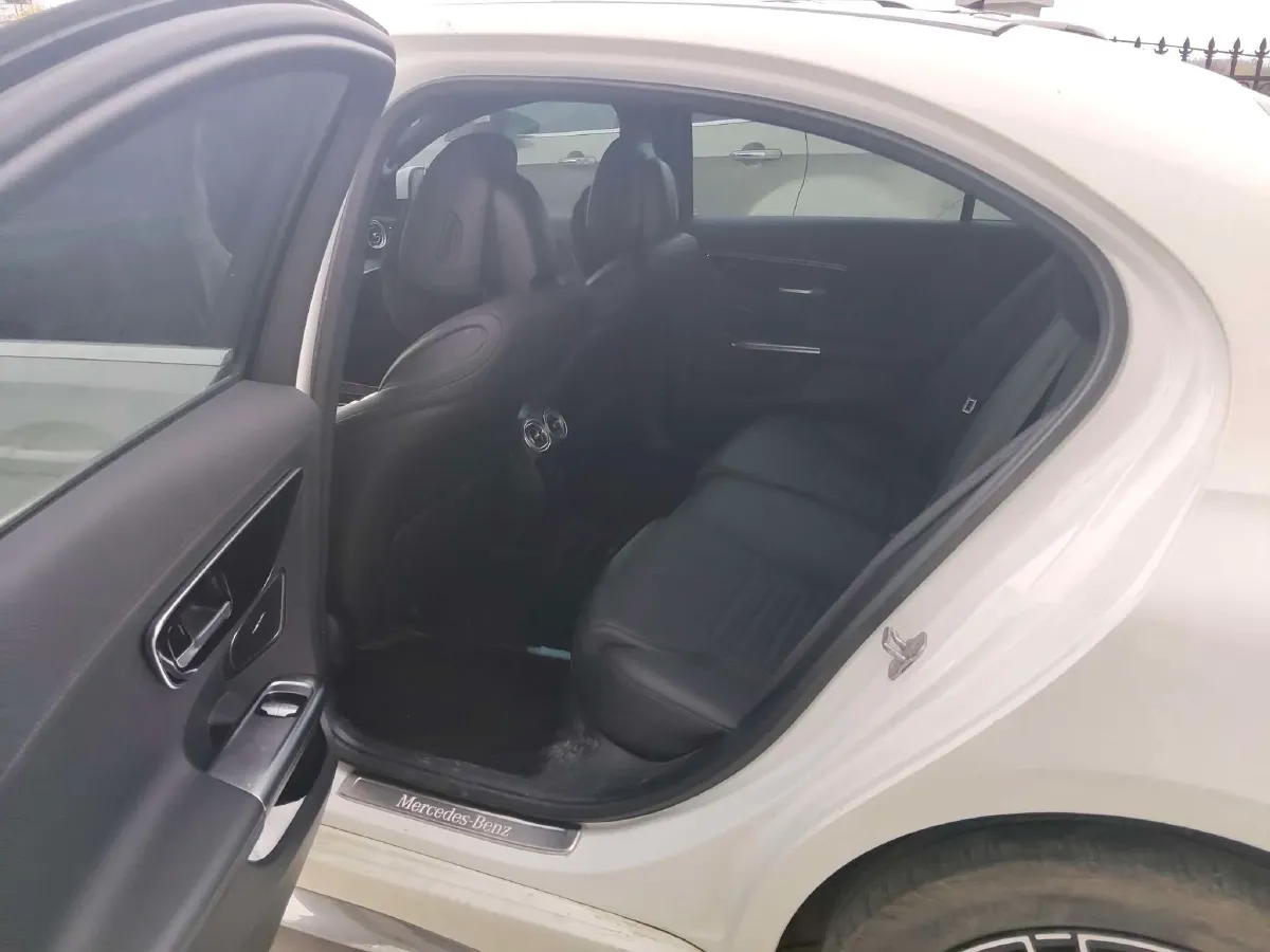 2024 Mercedes-Benz C Class 1.5T 204HP L4 9AT,autocango,china used car exporter,china ev exporter,chinese used car exporter,chinese used ev exporter