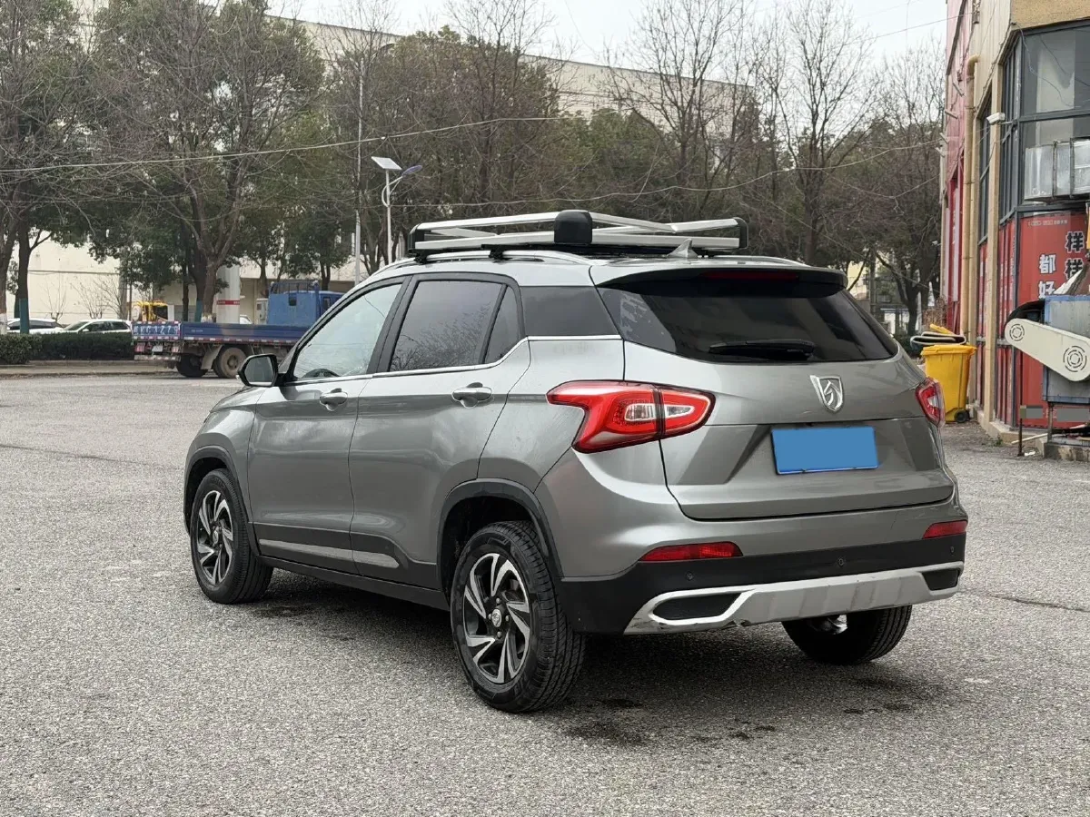 2017 HaiMa S5 Young Edition 1.6L 122HP L4 5MT,autocango,china used car exporter,china ev exporter,chinese used car exporter,chinese used ev exporter