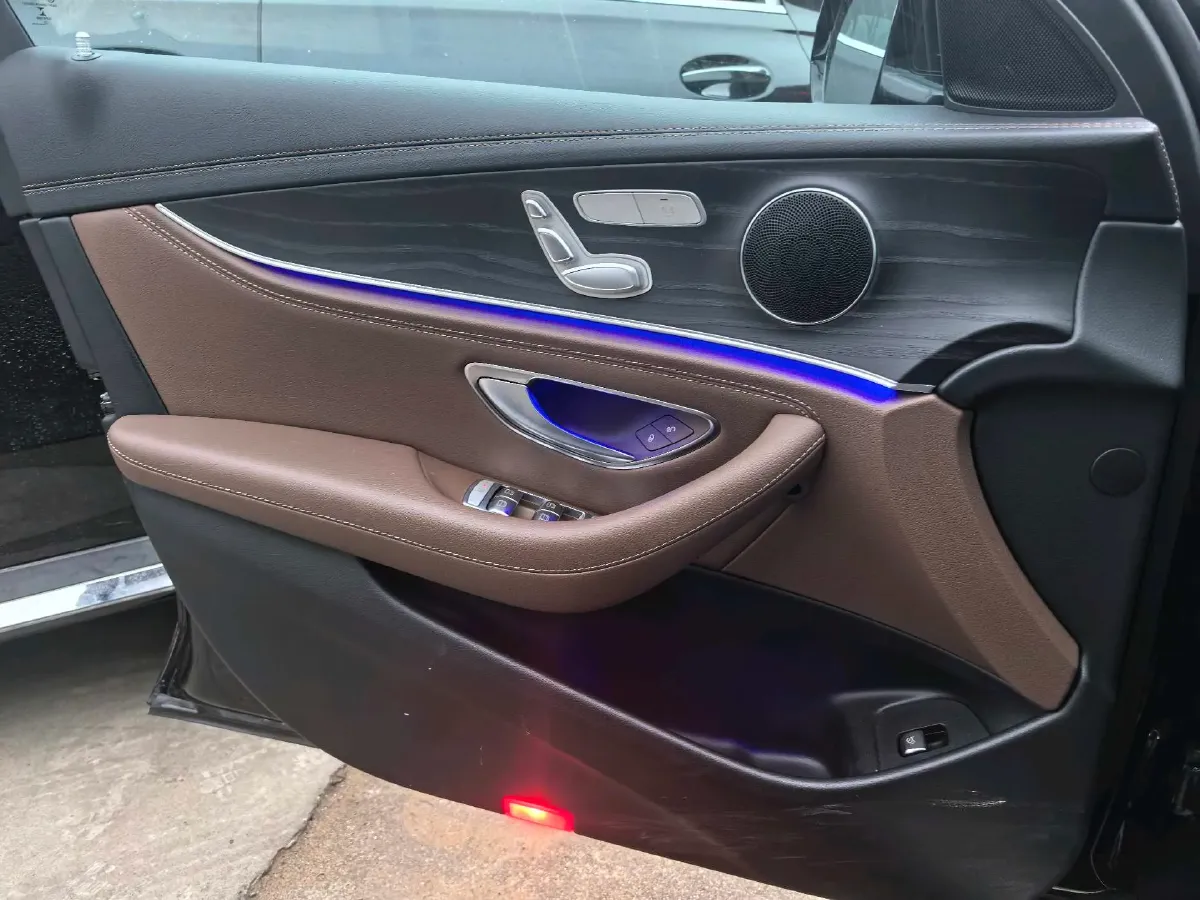 2022 Mercedes-Benz E Class 2.0T 197HP L4 9AT,autocango,china used car exporter,china ev exporter,chinese used car exporter,chinese used ev exporter