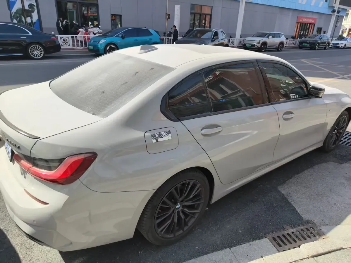 2022 BMW 3 Series 2.0T 184HP L4 8AT,autocango,china used car exporter,china ev exporter,chinese used car exporter,chinese used ev exporter