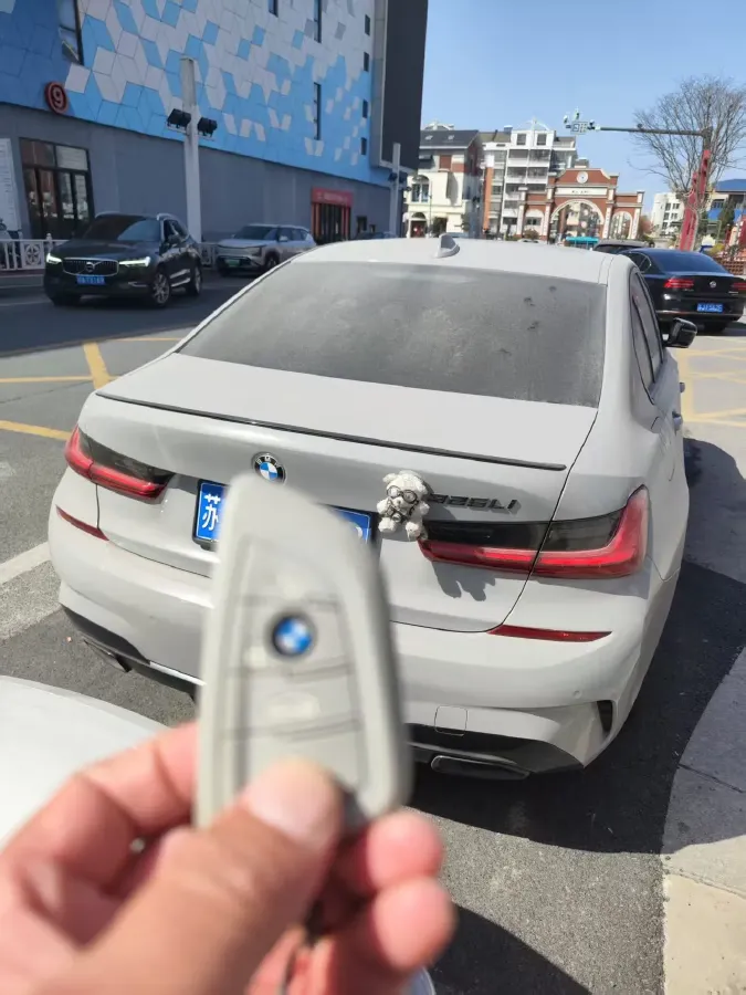 2022 BMW 3 Series 2.0T 184HP L4 8AT,autocango,china used car exporter,china ev exporter,chinese used car exporter,chinese used ev exporter