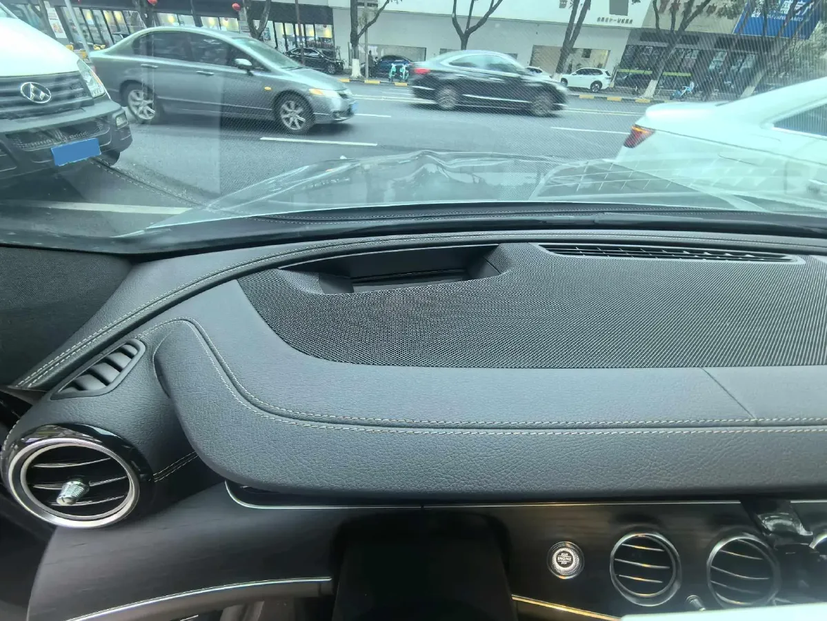 2021 Mercedes-Benz E Class 2.0T 258HP L4 9AT,autocango,china used car exporter,china ev exporter,chinese used car exporter,chinese used ev exporter