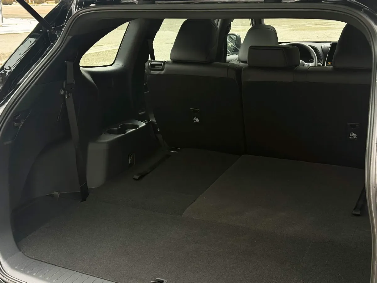 2023 Toyota Crown Kluger 2.5L 189HP L4 E-CVT Hybrid,autocango,china used car exporter,china ev exporter,chinese used car exporter,chinese used ev exporter