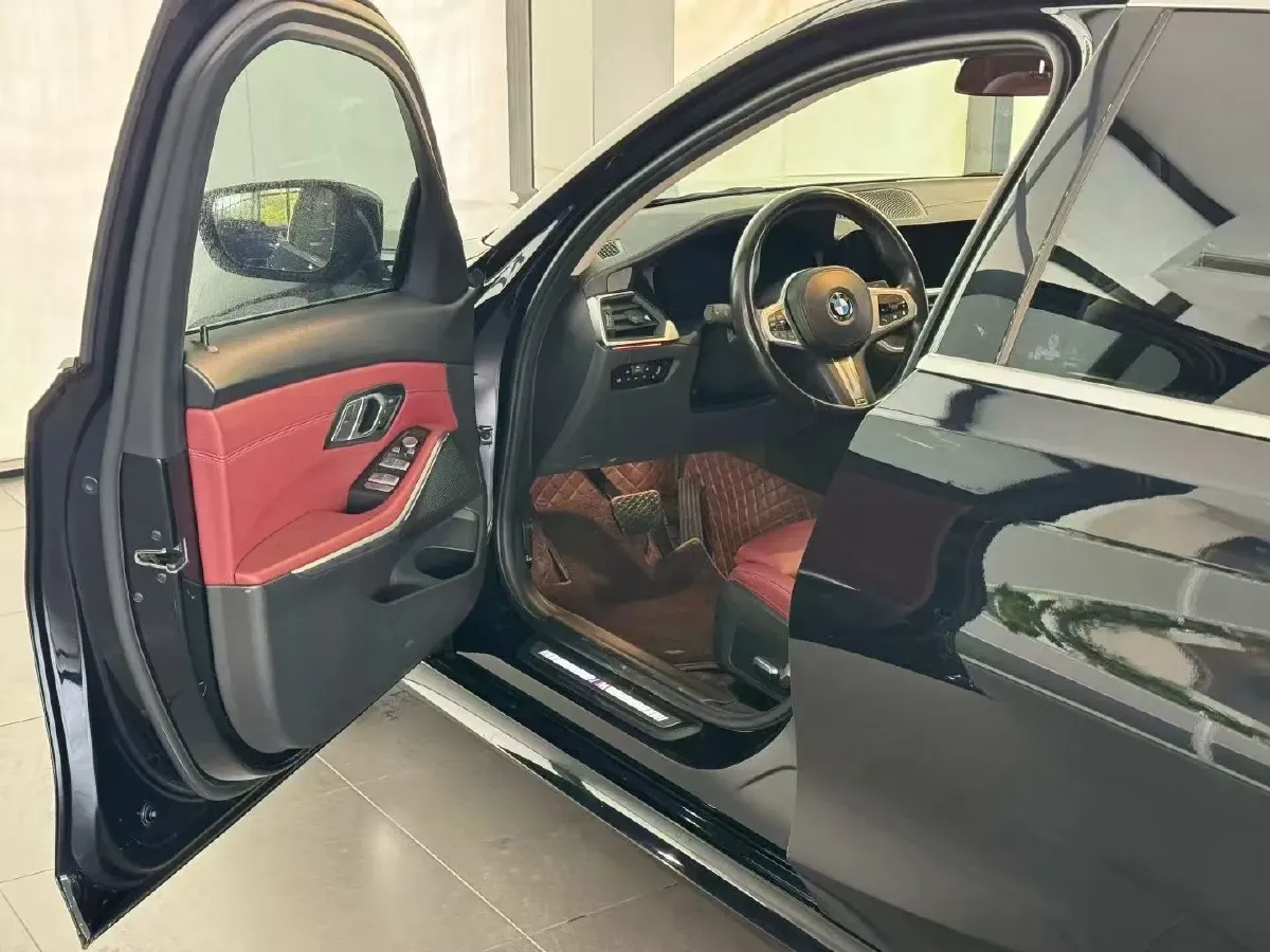 2022 BMW 3 Series 2.0T 184HP L4 8AT,autocango,china used car exporter,china ev exporter,chinese used car exporter,chinese used ev exporter