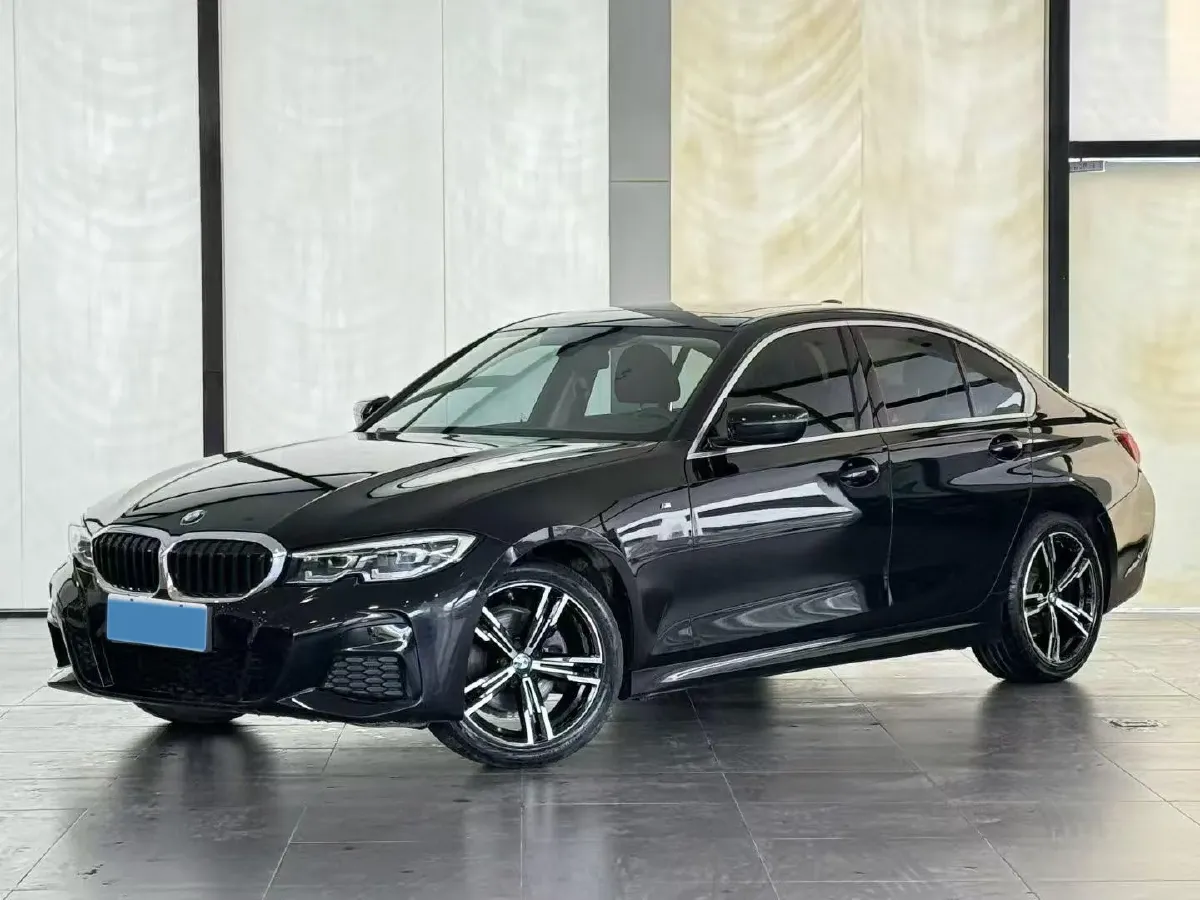 2022 BMW 3 Series 2.0T 184HP L4 8AT,autocango,china used car exporter,china ev exporter,chinese used car exporter,chinese used ev exporter