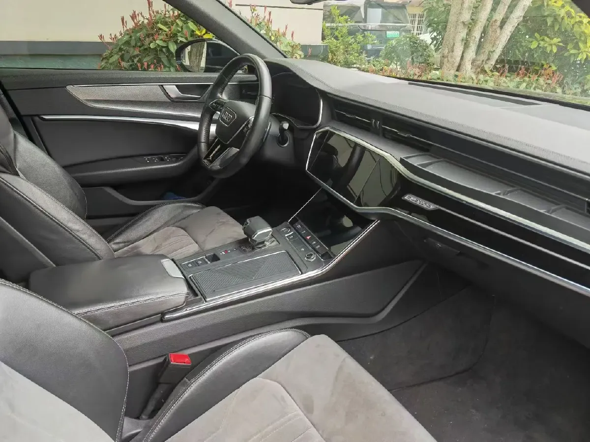 2019 Mercedes-Benz E Class 1.5T 184HP L4 9AT,autocango,china used car exporter,china ev exporter,chinese used car exporter,chinese used ev exporter