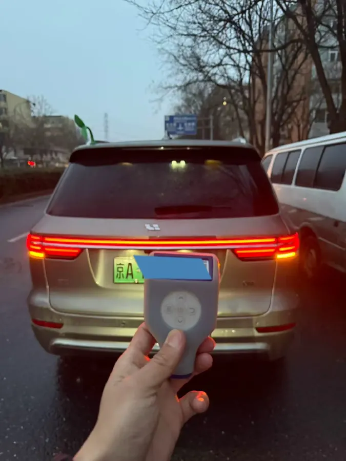 2020 Li ONE Range Extended 131HP REEV 40.5KWH,autocango,china used car exporter,china ev exporter,chinese used car exporter,chinese used ev exporter