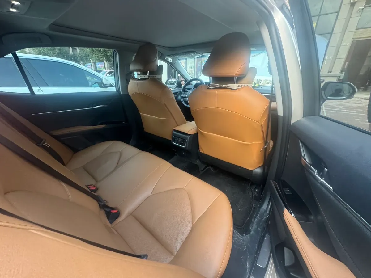 2021 Toyota Camry 2.5L 209HP L4 8AT,autocango,china used car exporter,china ev exporter,chinese used car exporter,chinese used ev exporter