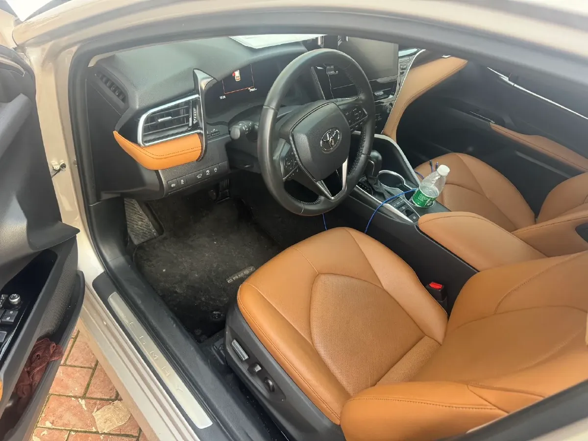 2021 Toyota Camry 2.5L 209HP L4 8AT,autocango,china used car exporter,china ev exporter,chinese used car exporter,chinese used ev exporter