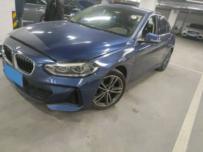 2022 BMW 1 Series 1.5T 140HP L3 7DCT,autocango,china used car exporter,china ev exporter,chinese used car exporter,chinese used ev exporter