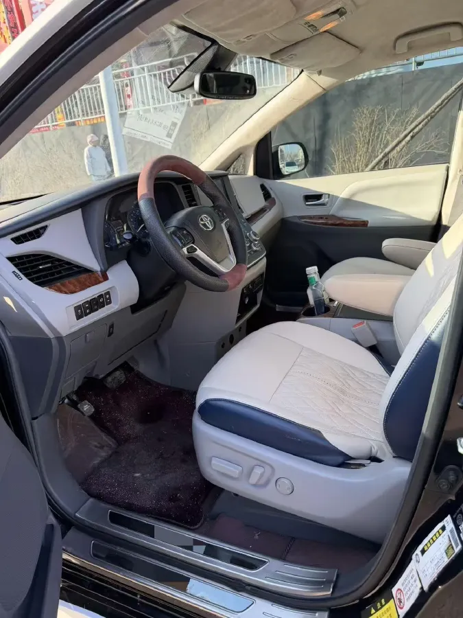 2018 DS 7 1.6T 220HP L4 8AT,autocango,china used car exporter,china ev exporter,chinese used car exporter,chinese used ev exporter