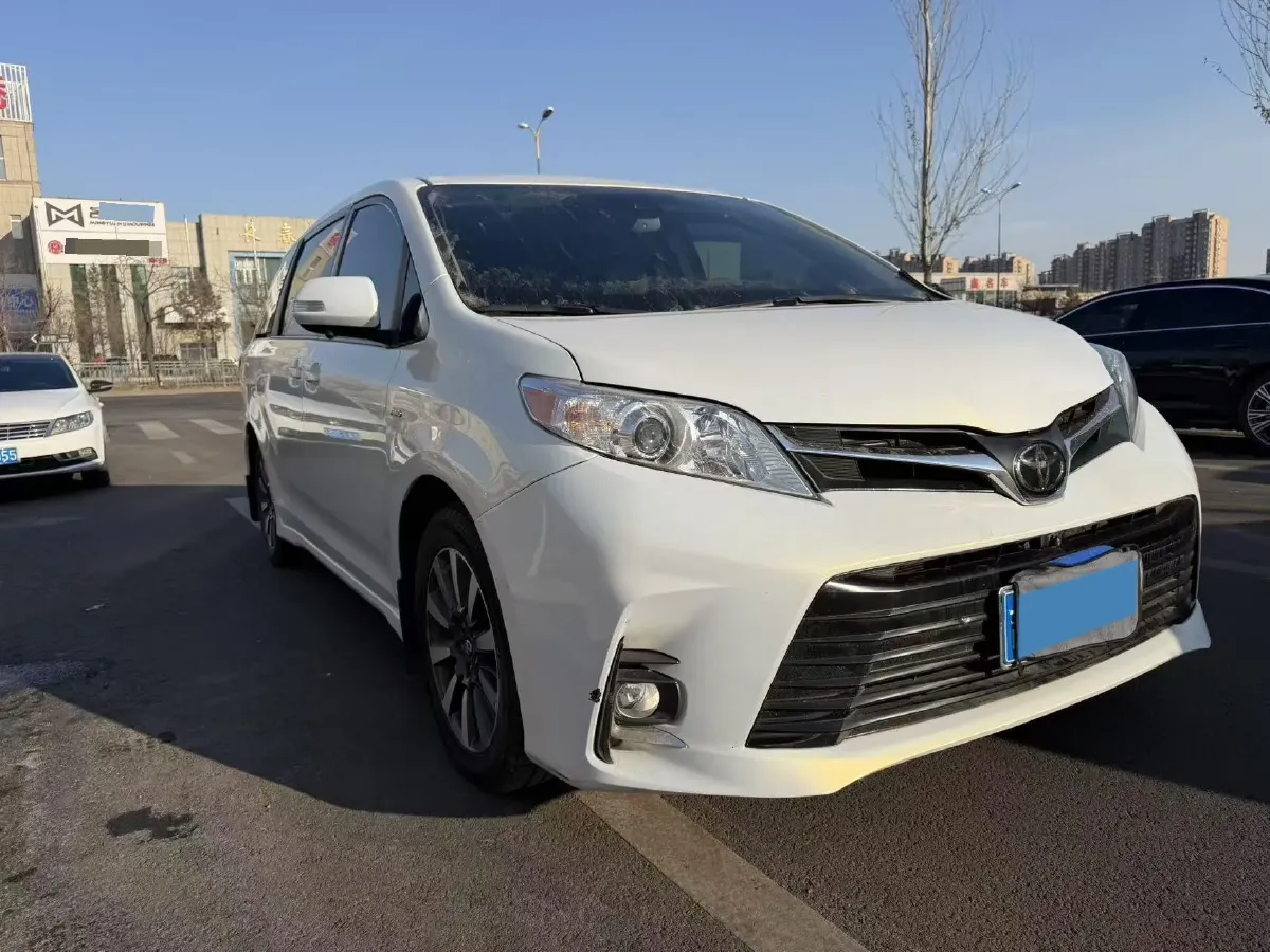 2018 DS 7 1.6T 220HP L4 8AT,autocango,china used car exporter,china ev exporter,chinese used car exporter,chinese used ev exporter