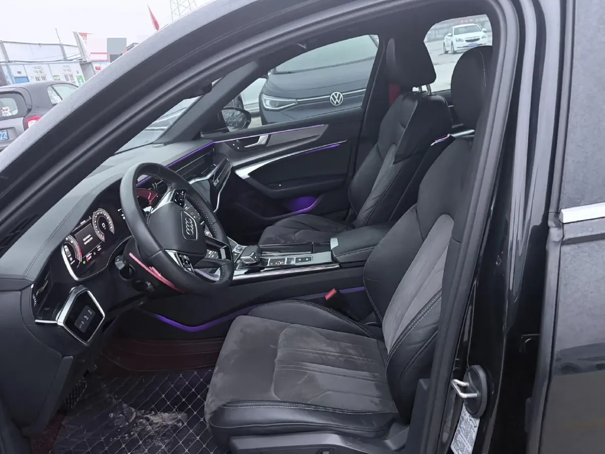 2020 Audi A6L 2.0T 224HP L4 7DCT,autocango,china used car exporter,china ev exporter,chinese used car exporter,chinese used ev exporter