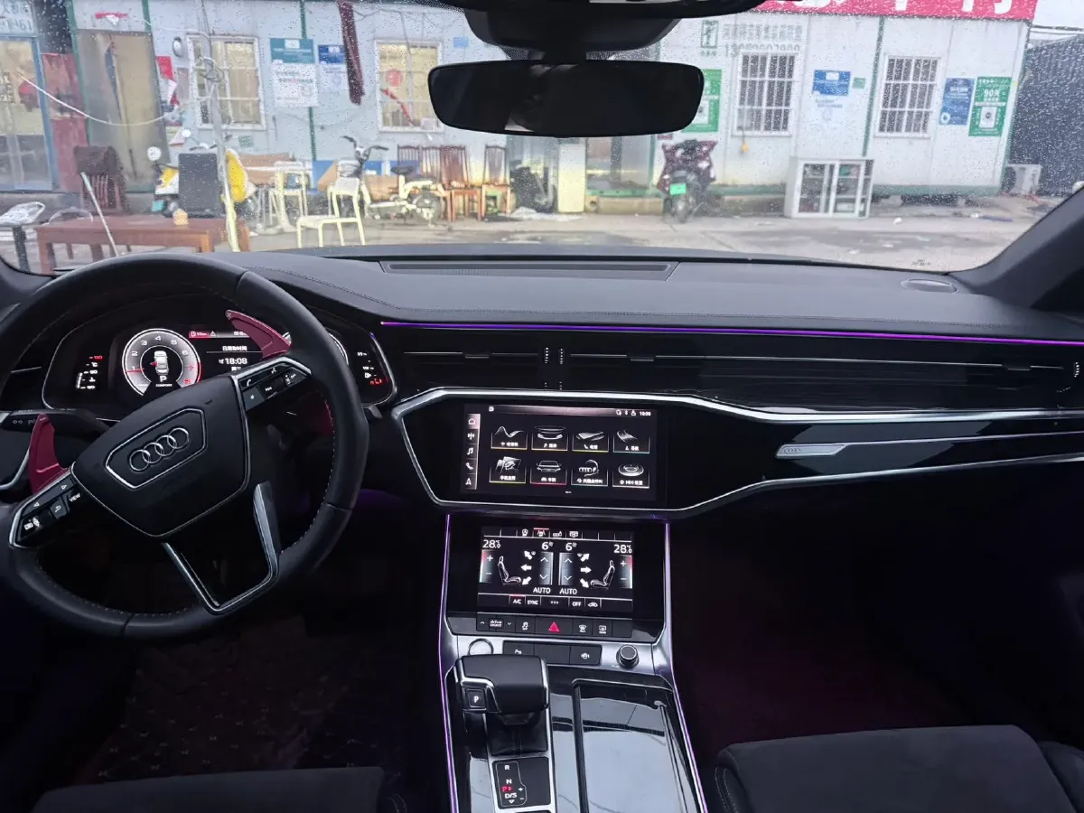 2020 Audi A6L 2.0T 224HP L4 7DCT,autocango,china used car exporter,china ev exporter,chinese used car exporter,chinese used ev exporter