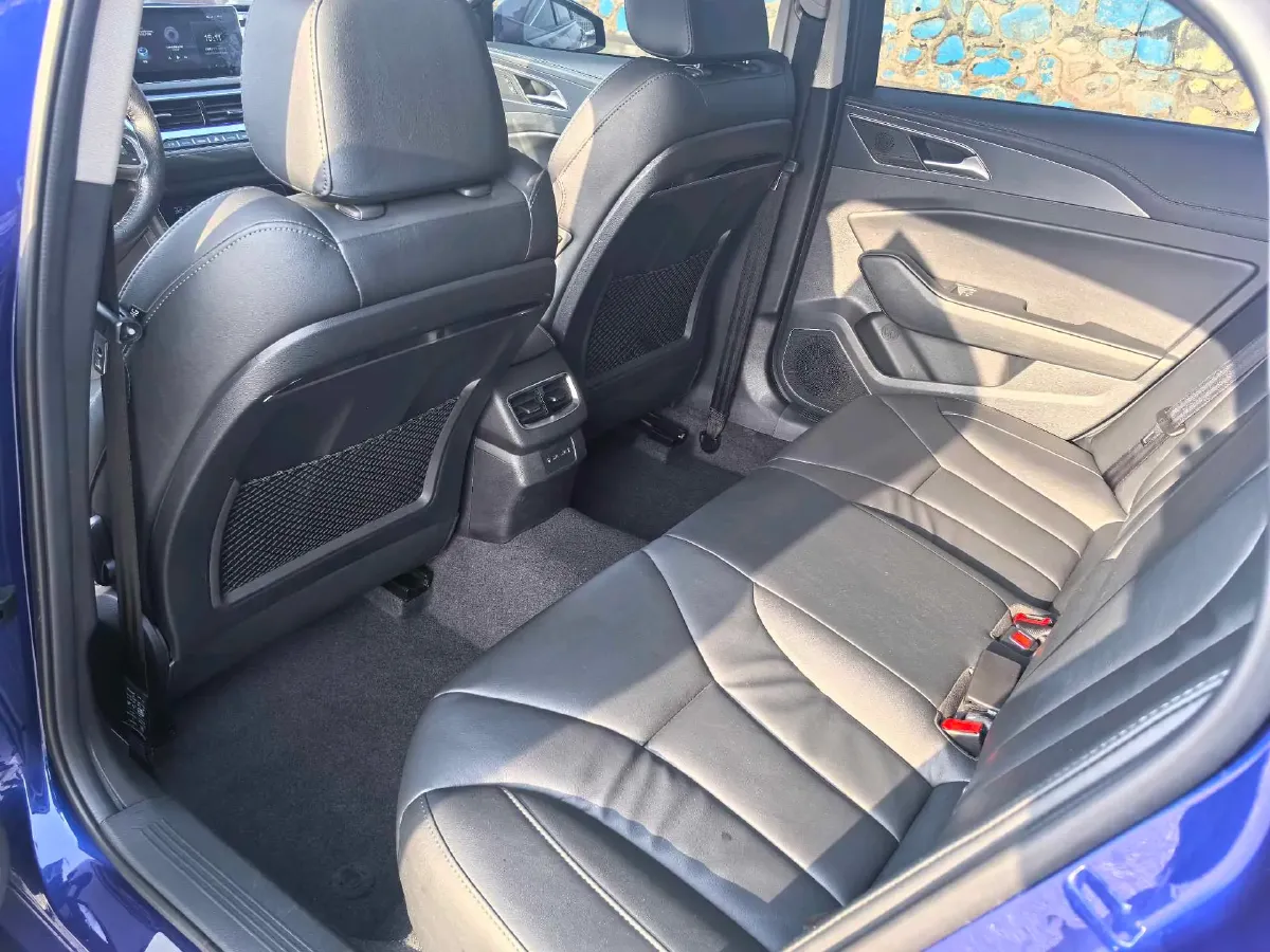 2020 HongQi H5 1.8T 197HP L4 6AT,autocango,china used car exporter,china ev exporter,chinese used car exporter,chinese used ev exporter