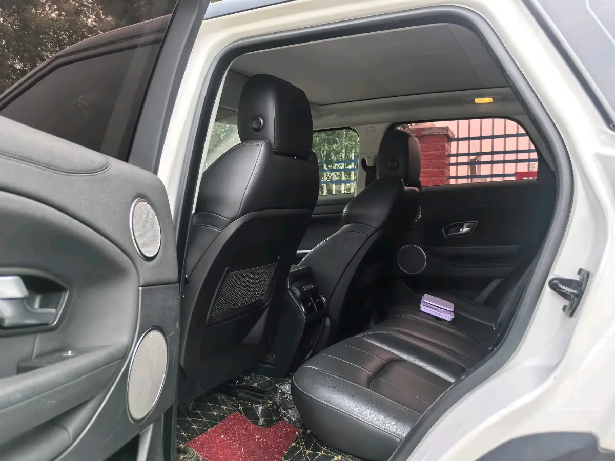 2018 Land Rover Range Rover Evoque 2.0T 200HP L4 9AT,autocango,china used car exporter,china ev exporter,chinese used car exporter,chinese used ev exporter