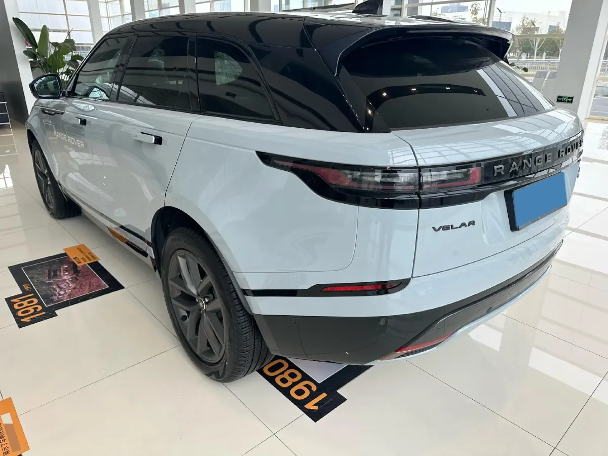 2023 Land Rover Range Rover Velar 2.0T 250HP L4 8AT,autocango,china used car exporter,china ev exporter,chinese used car exporter,chinese used ev exporter