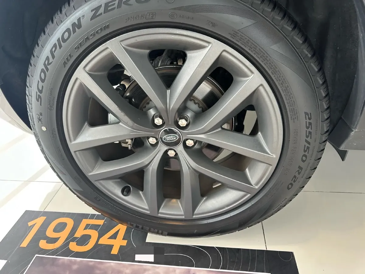 2023 Land Rover Range Rover Velar 2.0T 250HP L4 8AT,autocango,china used car exporter,china ev exporter,chinese used car exporter,chinese used ev exporter