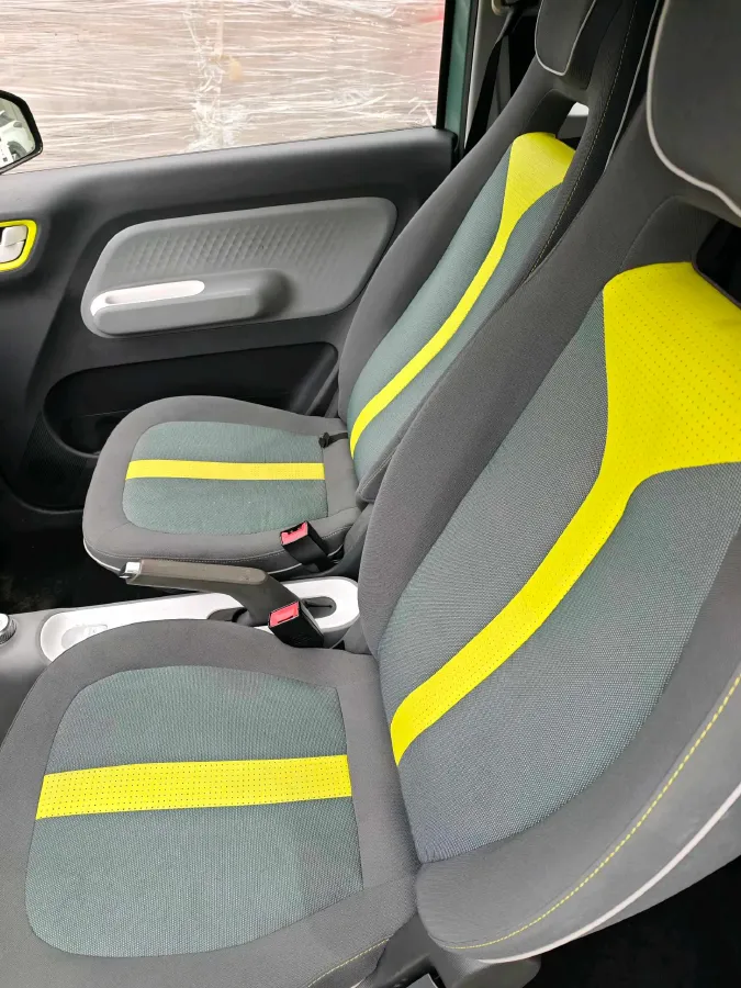 2022 WuLing HongGuang MINI EV BEV 26.5KWH,autocango,china used car exporter,china ev exporter,chinese used car exporter,chinese used ev exporter