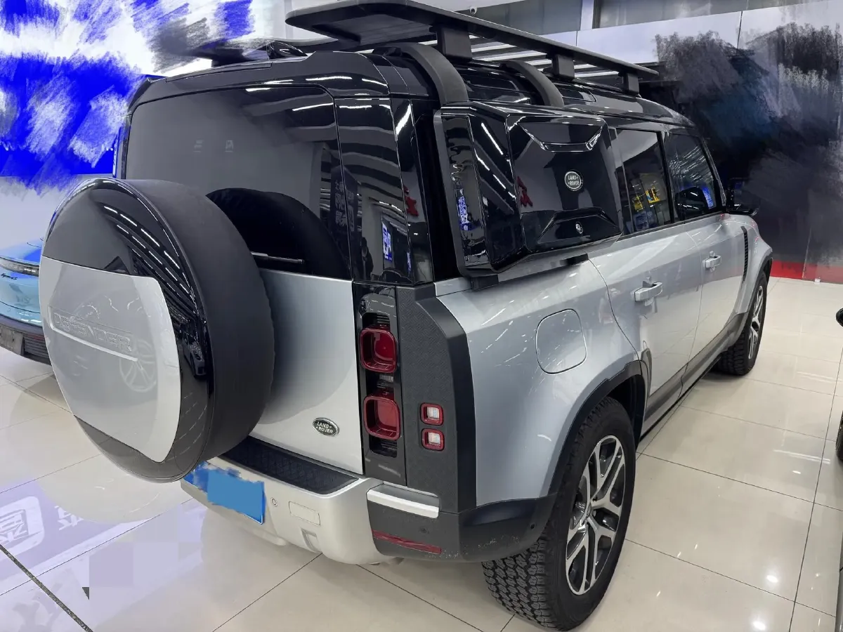 2023 Land Rover Defender 3.0T 400HP L6 8AT,autocango,china used car exporter,china ev exporter,chinese used car exporter,chinese used ev exporter
